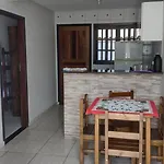 Apto Terreo Arejado E Aconchegante Com Area Gourmet!!